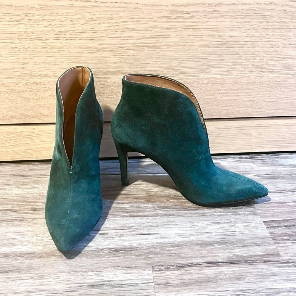 & Other Stories Suede Heels Pointed Toe Emerald / dark green